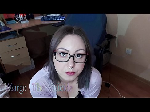 ❤️ Chica sexy con gafas chupa consolador profundamente en la cámara ☑ Video de sexo en es.eviewporn.ru ❌️